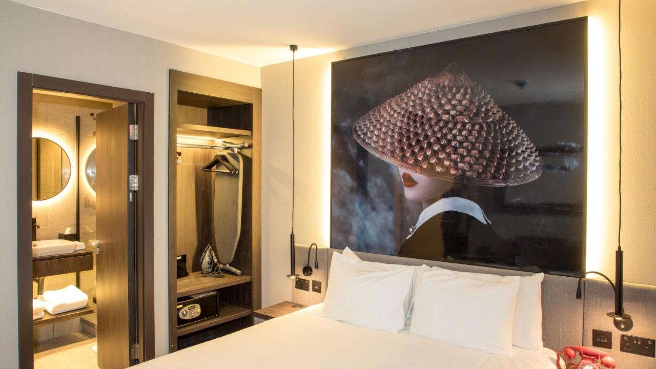 Radisson Red London Greenwich The O2 Экстерьер фото