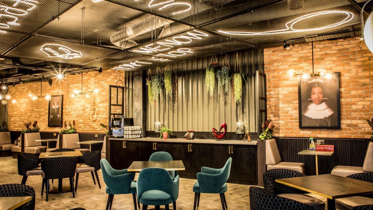 Radisson Red London Greenwich The O2 Экстерьер фото